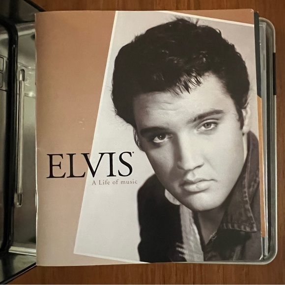 Elvis Presley Collector’s Edition 3-Disc Set (2 CDs and 1 DVD) - Picture 6 of 6